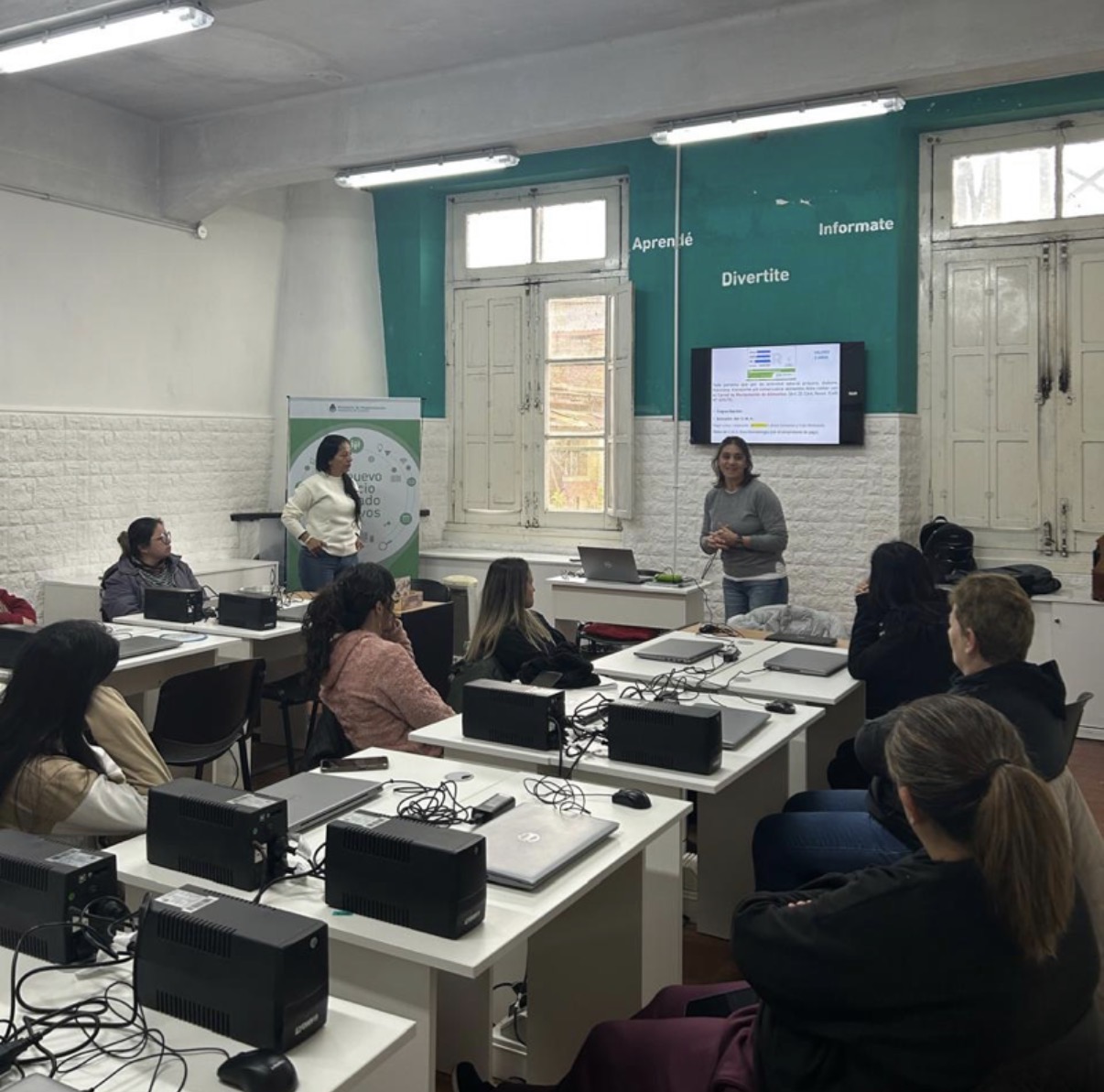 Capacitación sobre manipulación segura de alimentos 
