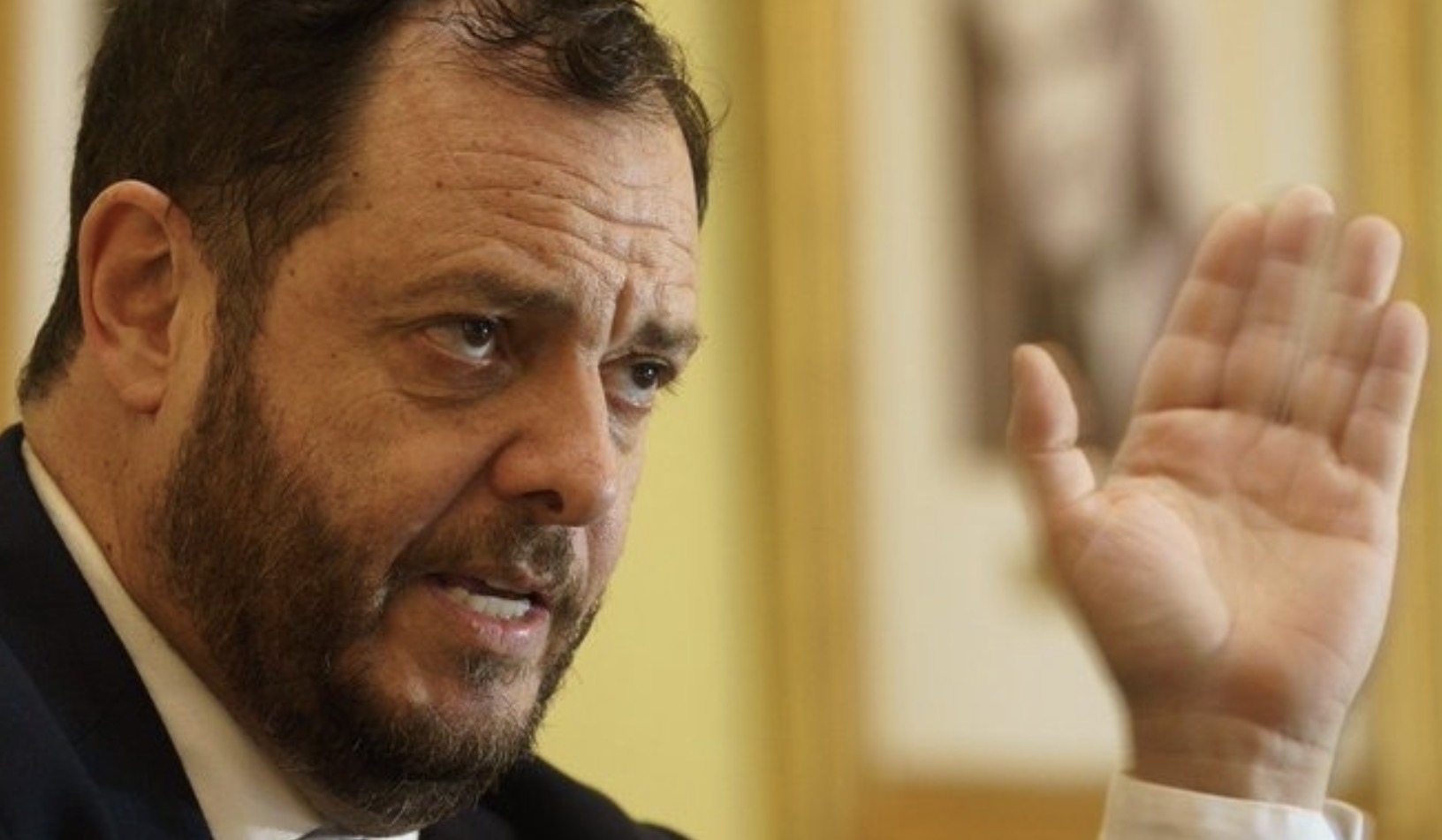 Imputan a Demian Rediel presuntos gastos irregulares con tarjetas de crédito
