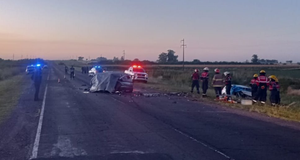 Tragedia vial en R 20: tres muertos y varios heridos tras un choque frontal