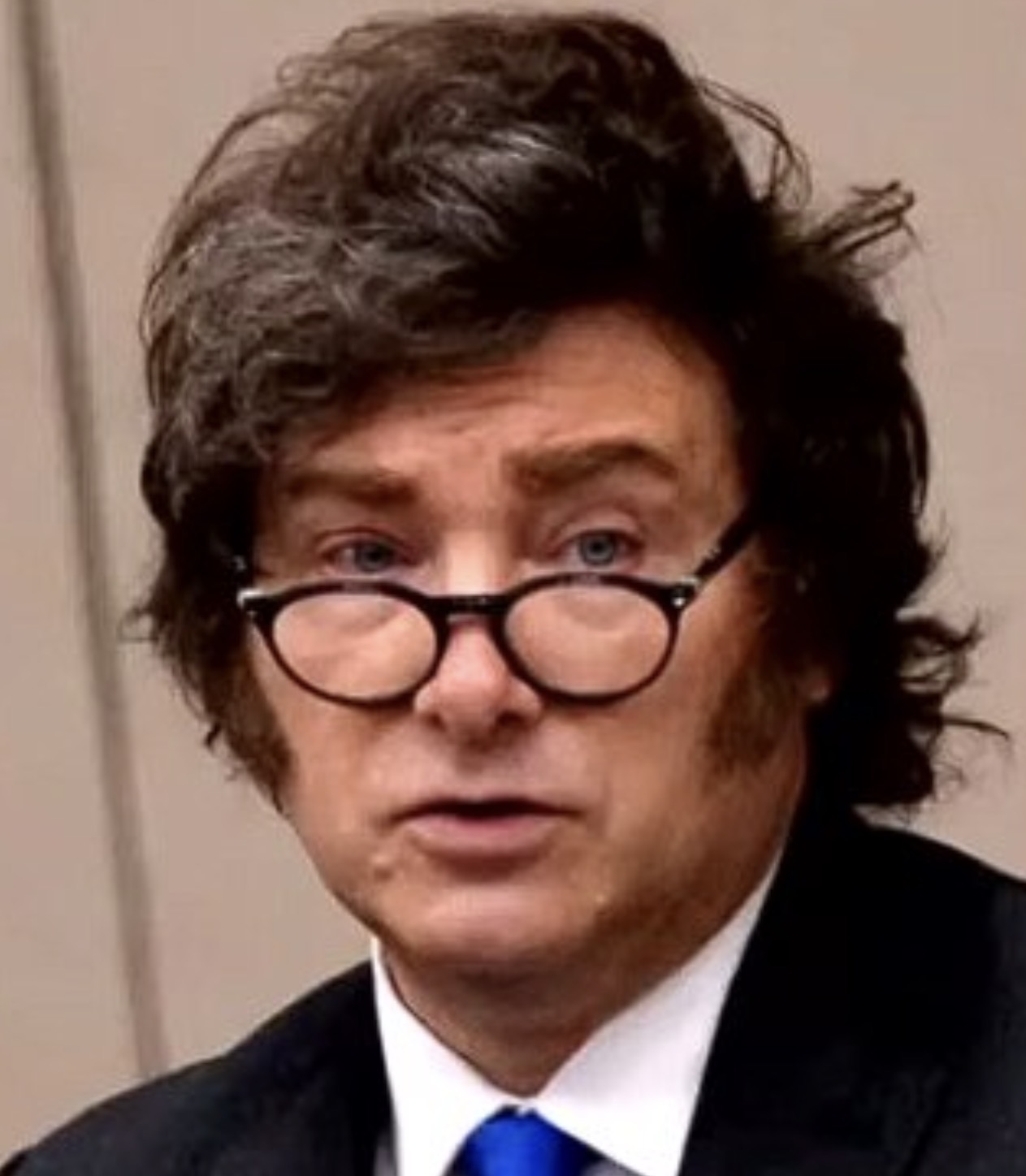 Milei respaldó a Adorni y aseguró: “no voy a ejecutar a una persona honesta”