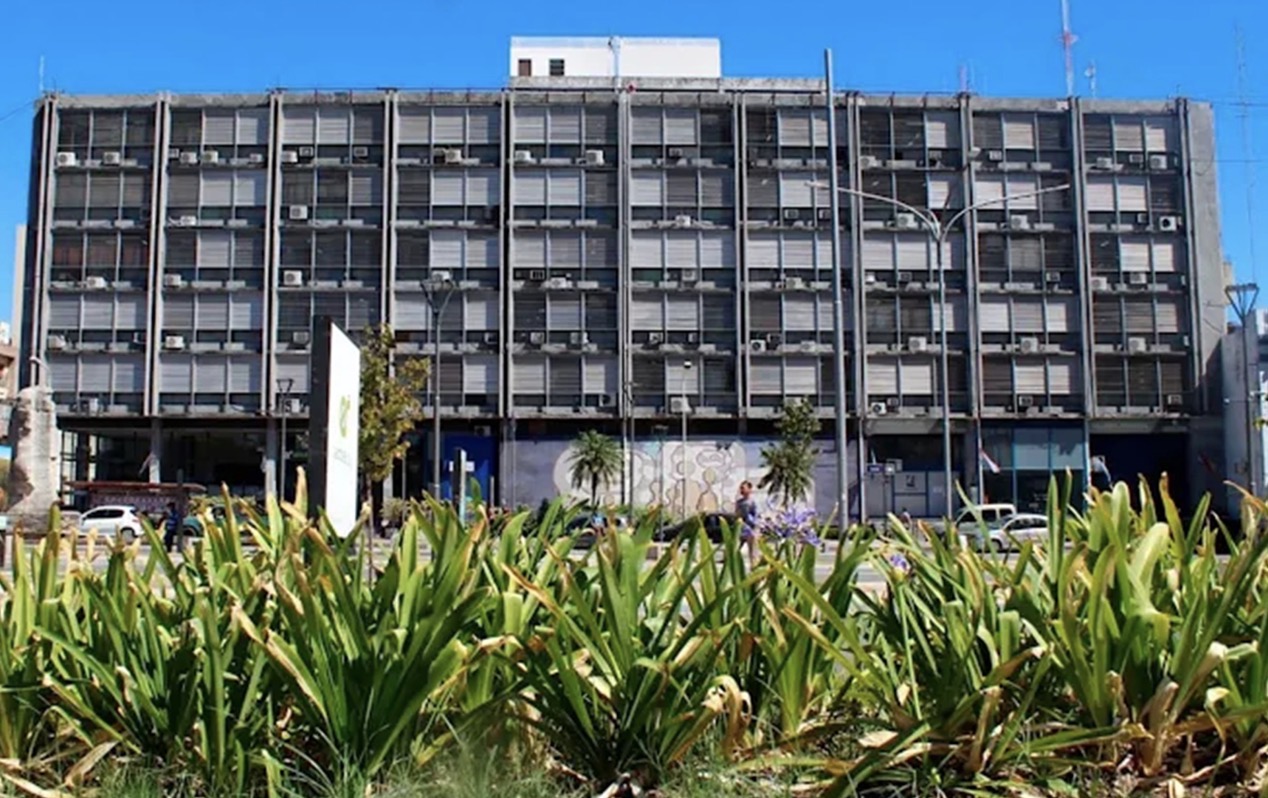 Según el gobierno el 70% de los docentes concurrió a trabajar