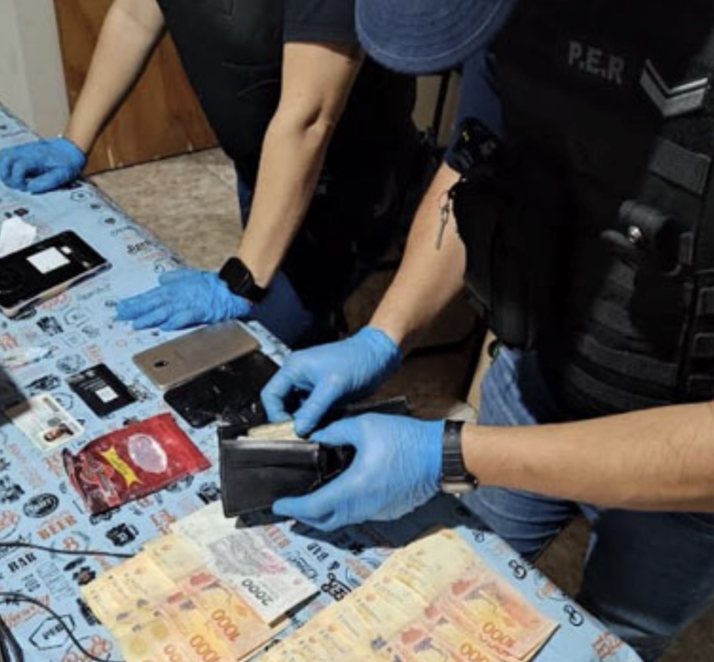 Allanamiento por narcomenudeo en Colón: secuestran cocaína, dinero y celulares